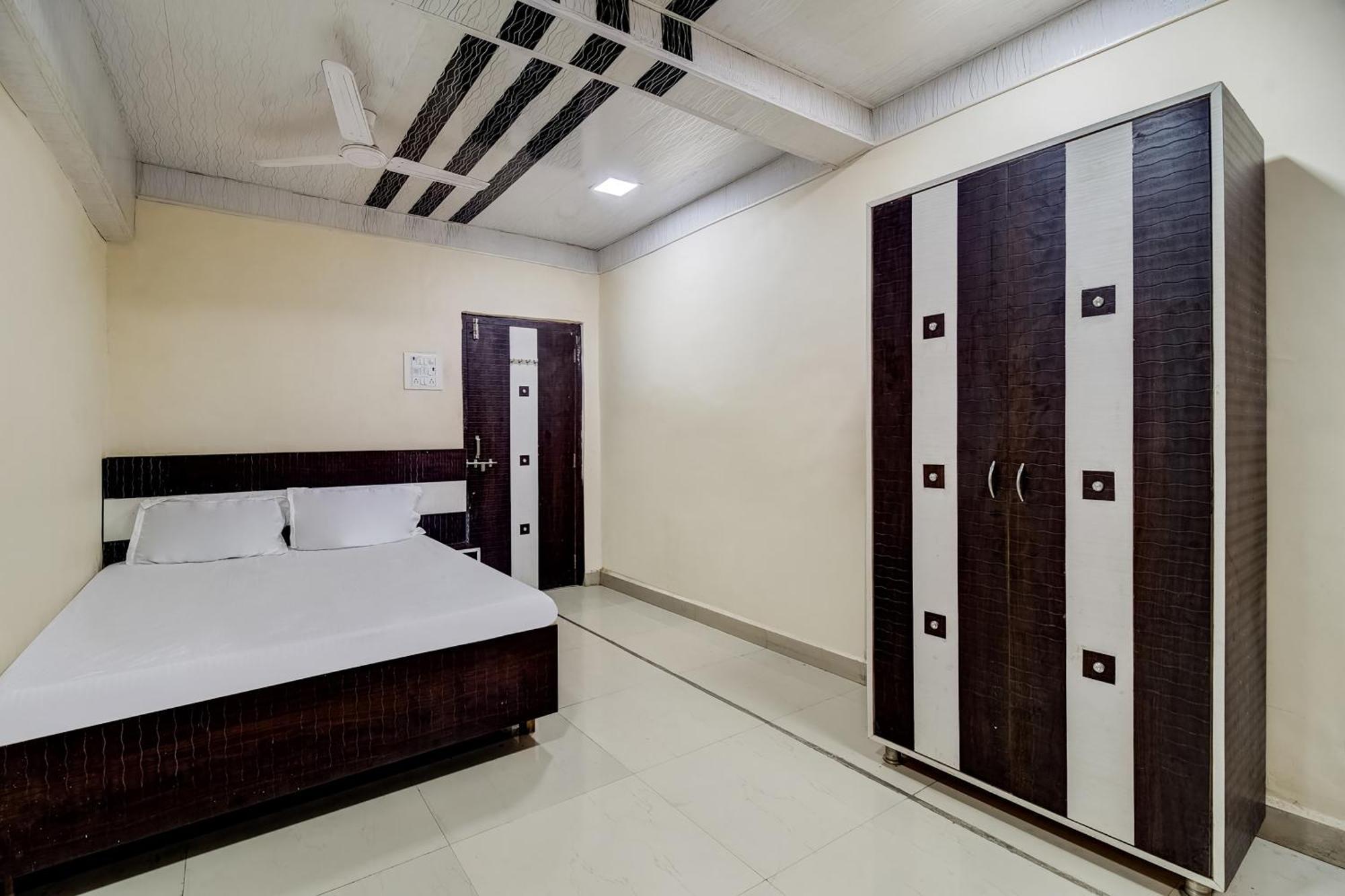 Hotel O Sangam Relax Point Amarnāth Buitenkant foto